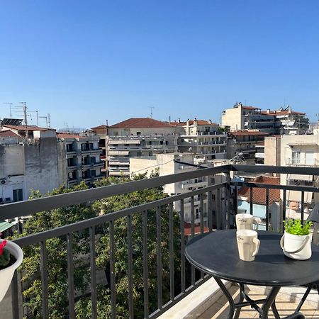 Rooftop Apartment Lárisa Eksteriør bilde
