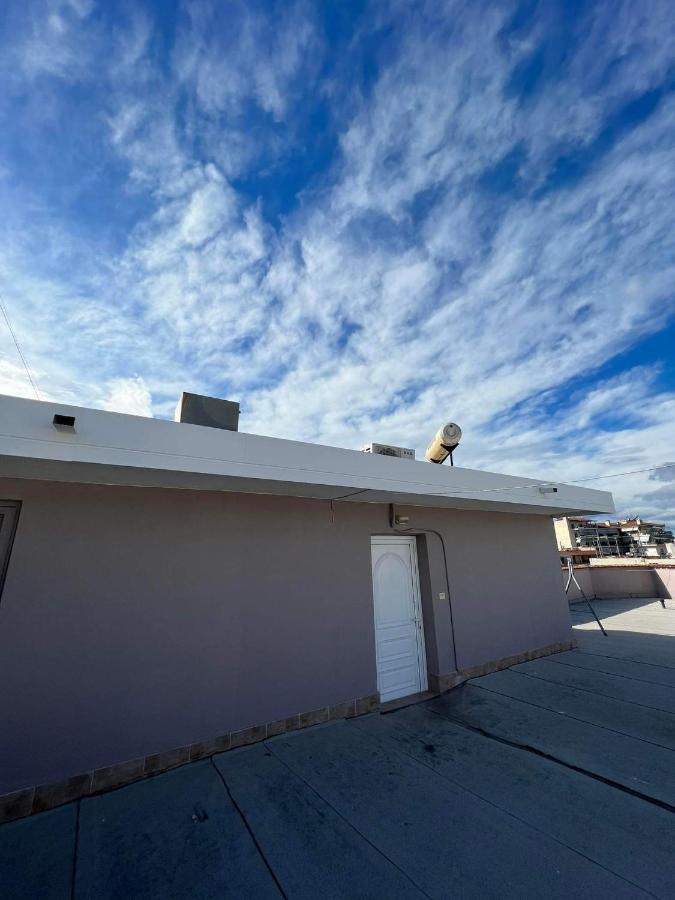 Rooftop Apartment Lárisa Eksteriør bilde